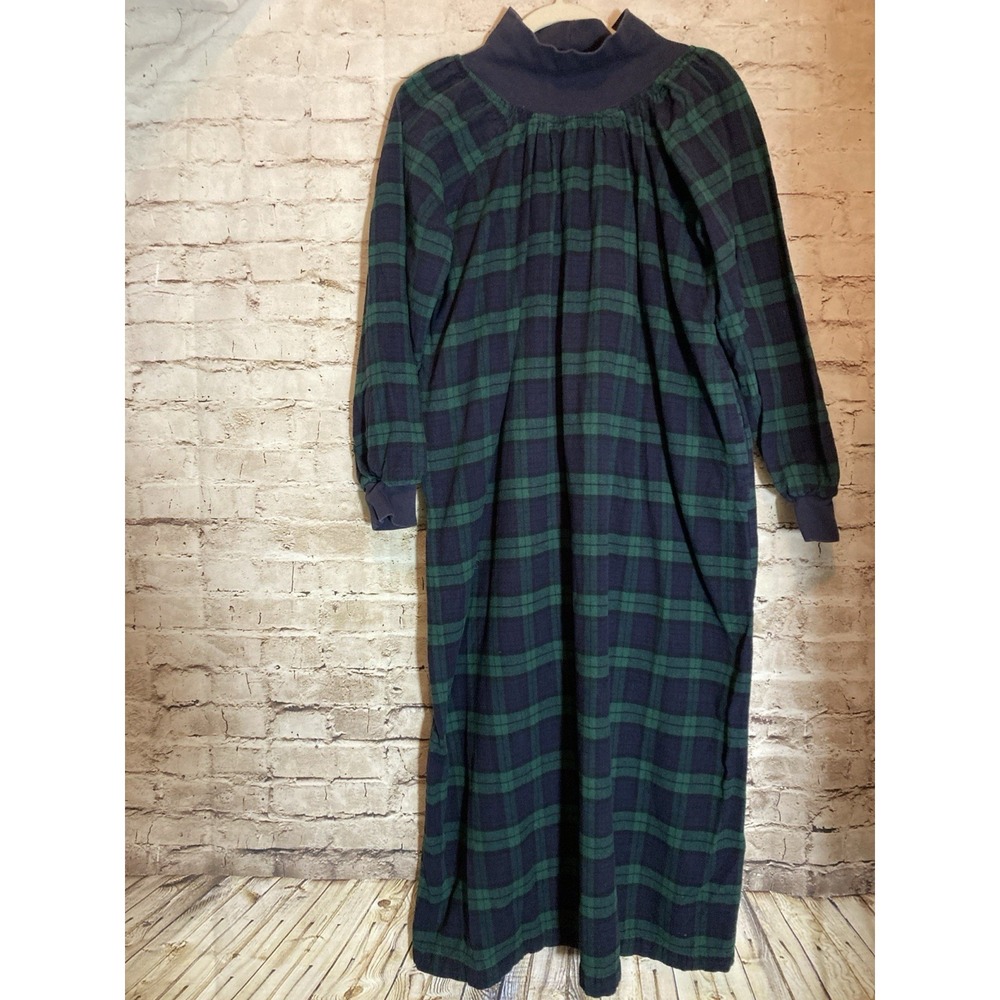 Vintage Vermont Country Store Flannel Nightgown Large Tartan Plaid Pockets Cozy